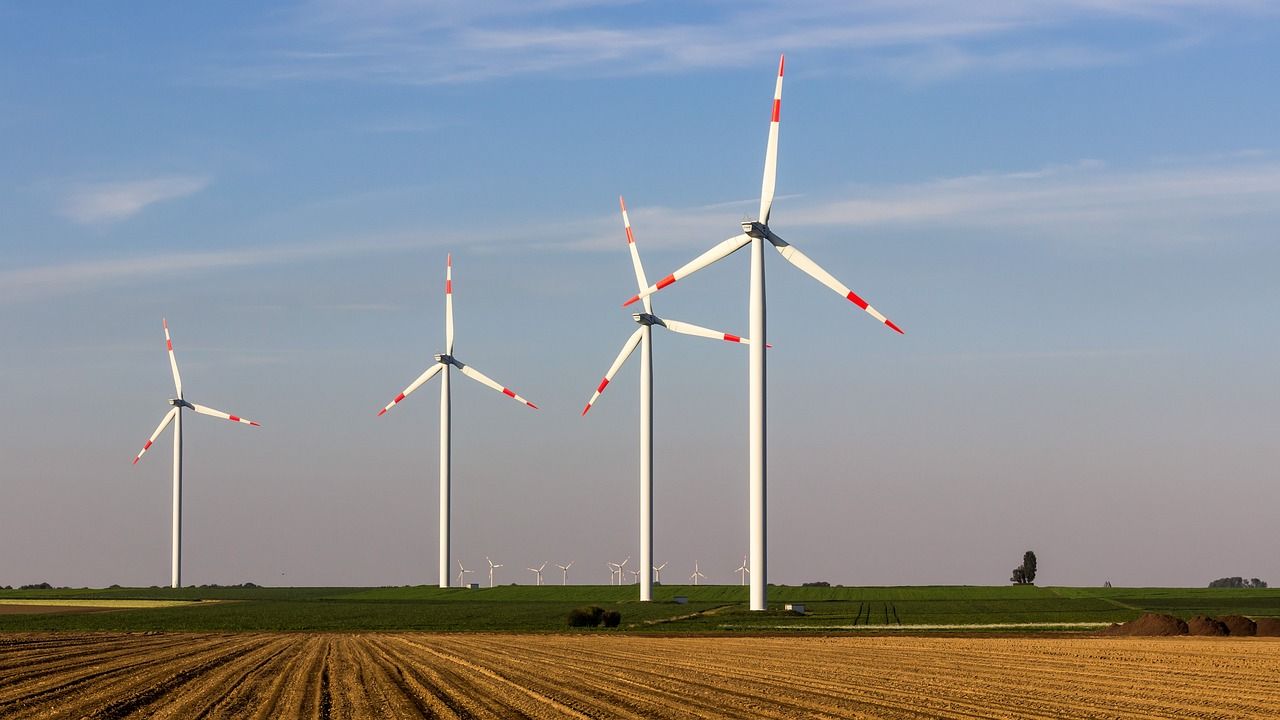 découvrez les enjeux et solutions de la transition énergétique pour un avenir durable et respectueux de l'environnement.