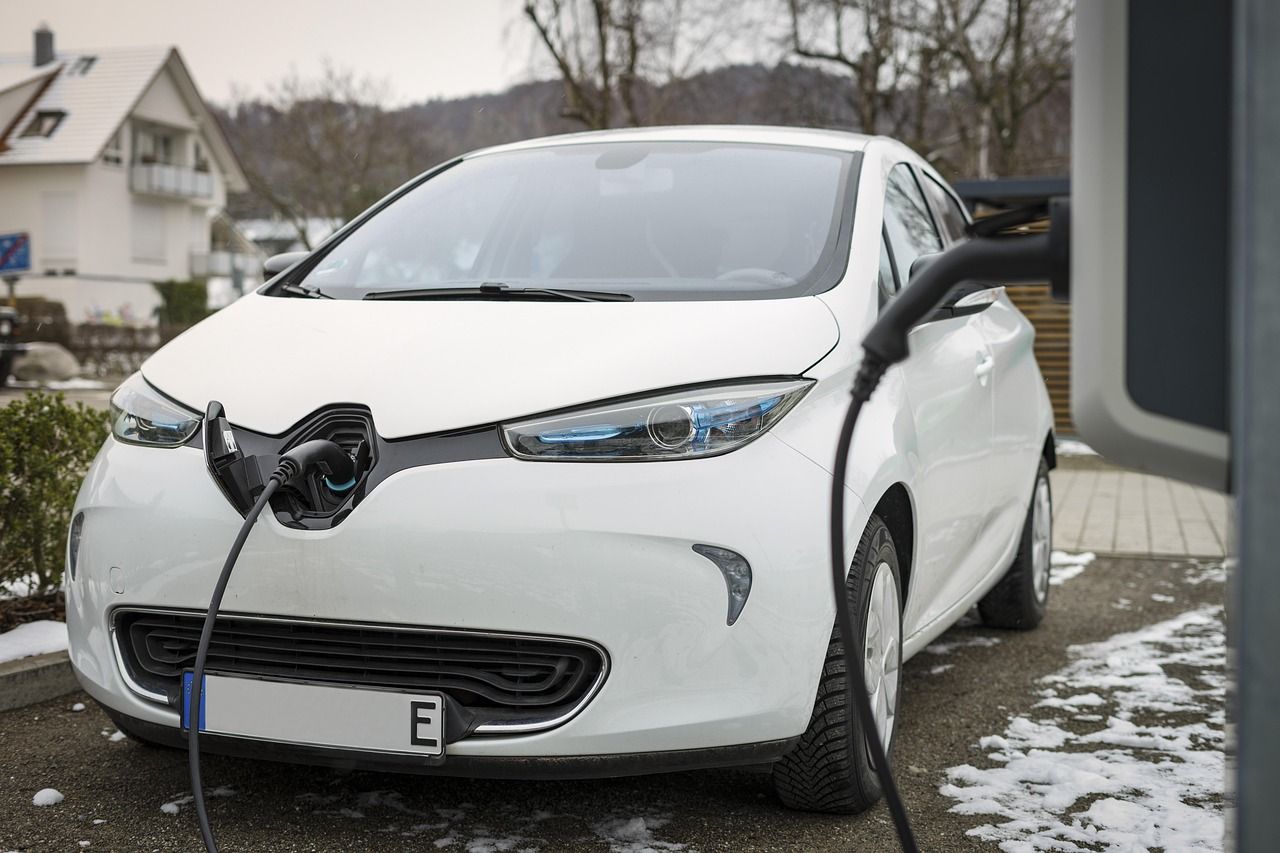 découvrez tout sur les voitures électriques : technologies, avantages, modèles populaires et conseils pour adopter une conduite écologique et économique.