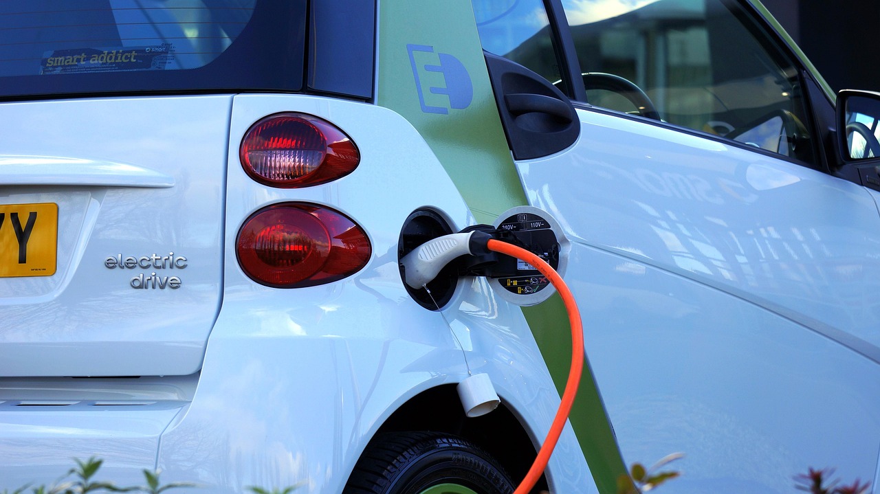 Voiture électrique et environnement : analyse complète de son empreinte écologique