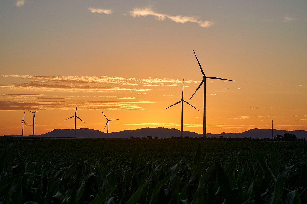 découvrez comment l'énergie renouvelable urbaine transforme nos villes, en alliant innovation technologique et durabilité pour un avenir plus vert et respectueux de l'environnement.