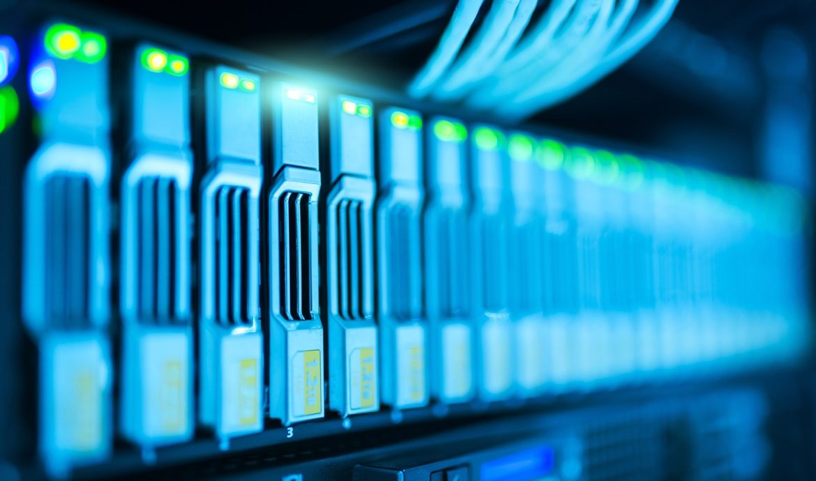 découvrez tout ce que vous devez savoir sur les data centers : leurs fonctionnalités, leur importance dans le stockage de données, et les dernières innovations technologiques qui transforment ces infrastructures vitales pour le monde numérique.