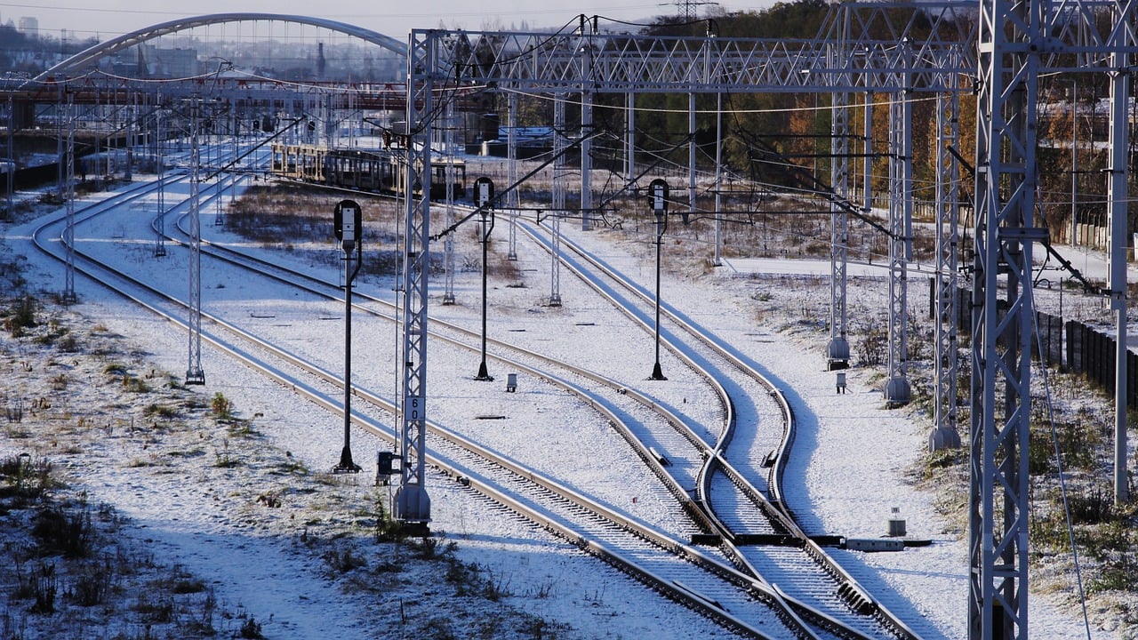 découvrez l'importance des infrastructures pour le développement économique et social. apprenez comment elles facilitent la connectivité, soutiennent la croissance durable et améliorent la qualité de vie dans les communautés. un aperçu des tendances et innovations dans le domaine.