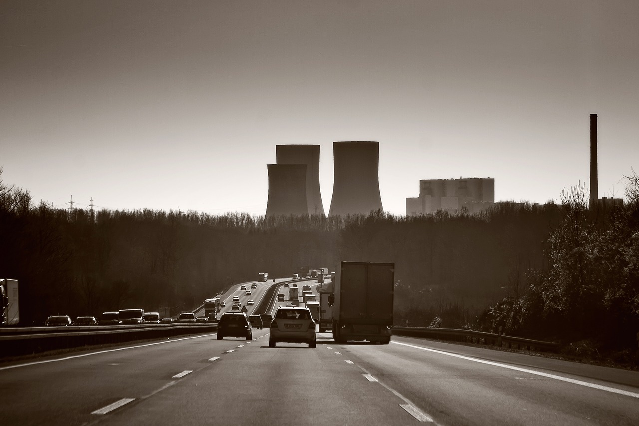 découvrez les effets de la pollution sonore sur notre santé, l'environnement et notre qualité de vie. informez-vous sur les solutions pour réduire le bruit ambiant et améliorer votre bien-être au quotidien.