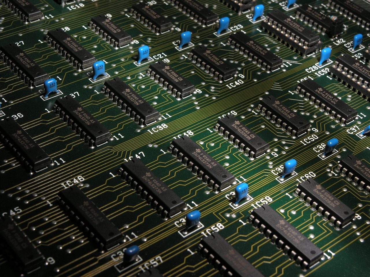découvrez les systèmes intégrés, des solutions technologiques qui unifient divers composants pour optimiser les performances, améliorer l'efficacité et faciliter la gestion d'entreprise. explorez les avantages d'une approche intégrée et transformez votre organisation dès aujourd'hui.