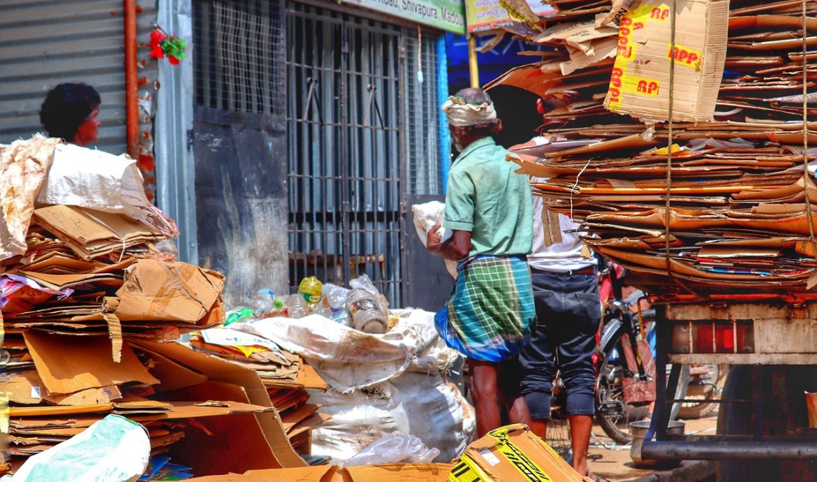 découvrez l'importance du dialogue environnemental pour favoriser la compréhension, la collaboration et la mise en œuvre de solutions durables face aux défis écologiques actuels.