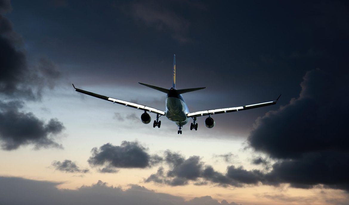 découvrez l'univers de l'aviation : actualités, innovations, histoire des avions et métiers du secteur aéronautique. explorez le monde fascinant du transport aérien.