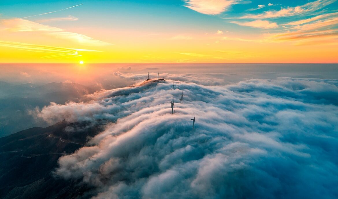 découvrez l'impact de l'énergie éolienne sur l'empreinte carbone et comment cette source d'énergie renouvelable contribue à réduire les émissions de gaz à effet de serre.