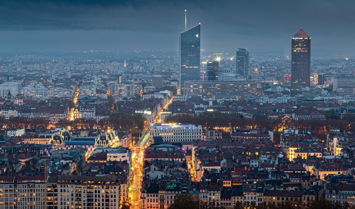 découvrez toutes les informations pratiques sur les amphithéâtres à lyon : emplacements, capacités, événements et historiques pour organiser vos visites ou spectacles.