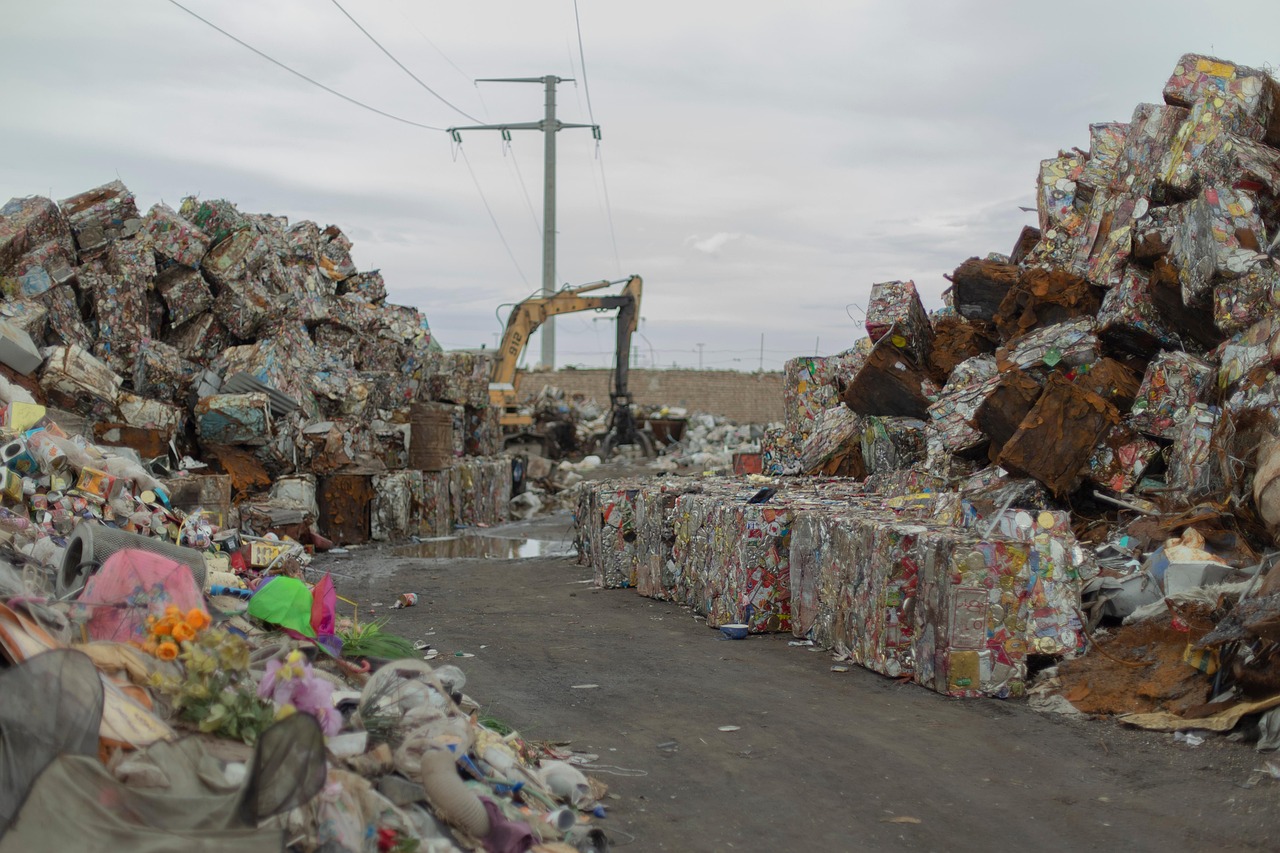 gestion des déchets : solutions efficaces pour réduire, recycler et valoriser les déchets afin de protéger l'environnement et promouvoir le développement durable.